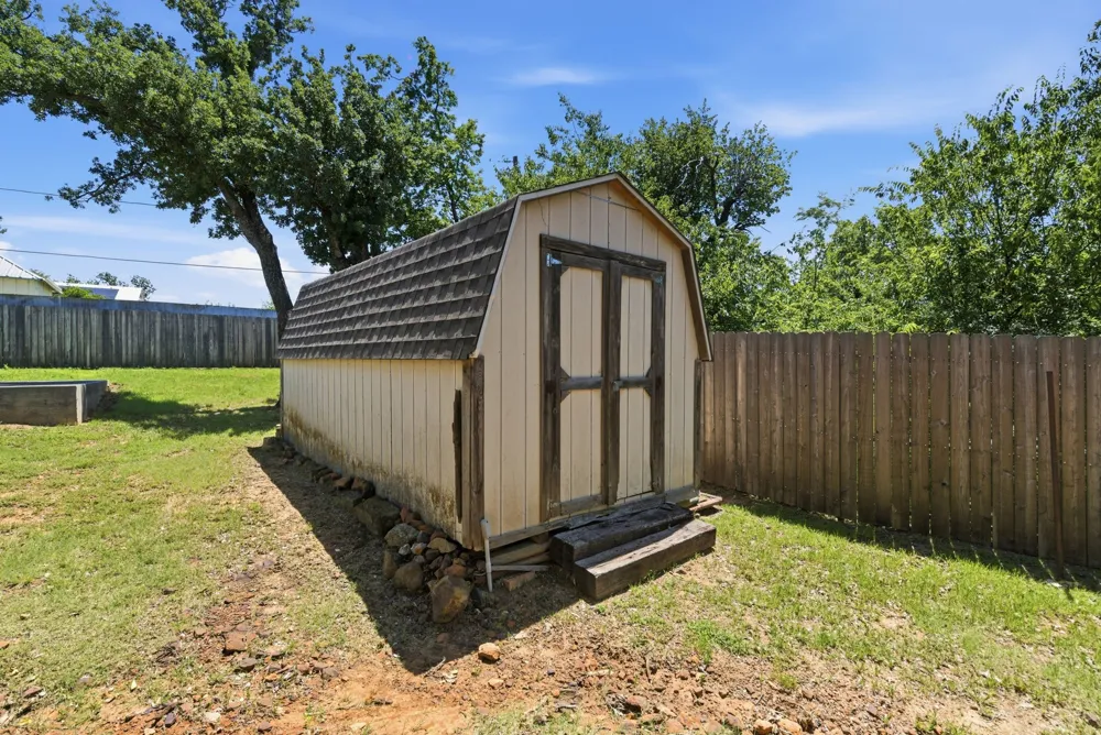 117 Bryan Street Jacksboro, TX 76458