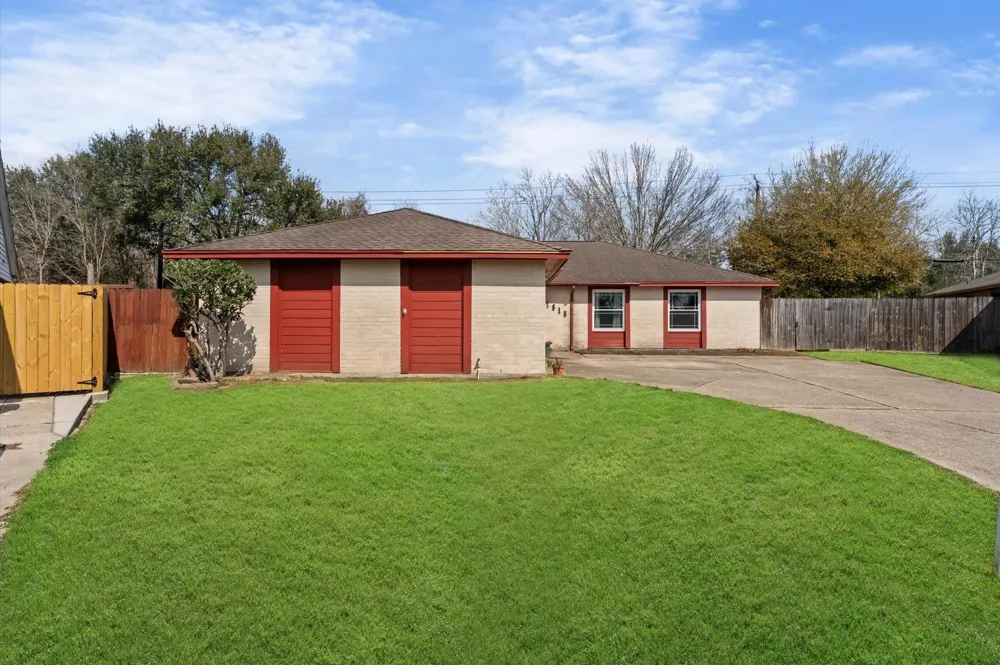 17815 Heritage Colony Court Webster, TX 77598