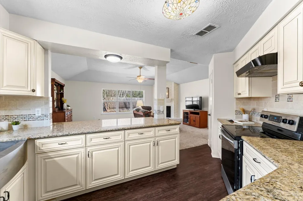17815 Heritage Colony Court Webster, TX 77598