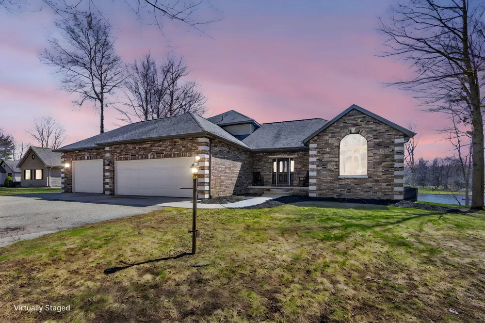 9613 Fawn Ridge Road Morton Township, MI 49346