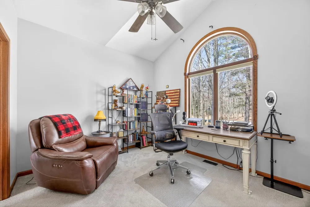 9613 Fawn Ridge Road Morton Township, MI 49346