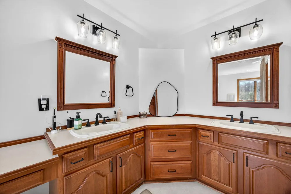 9613 Fawn Ridge Road Morton Township, MI 49346