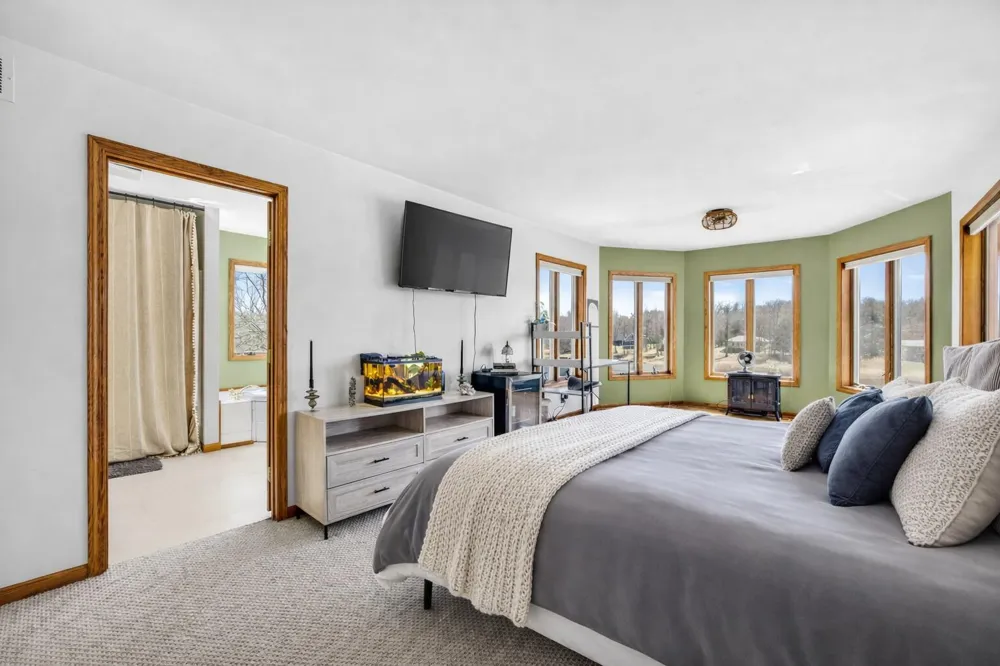 9613 Fawn Ridge Road Morton Township, MI 49346