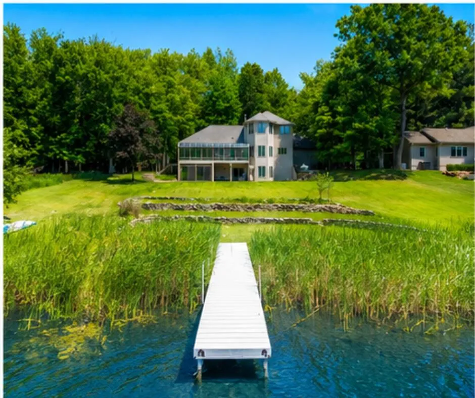 9613 Fawn Ridge Road Morton Township, MI 49346