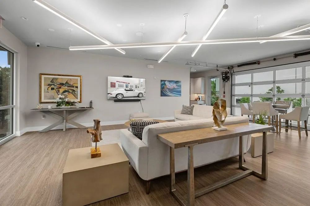 5431 COMMUNICATIONS PARKWAY #29 Lakewood Ranch, FL 34240