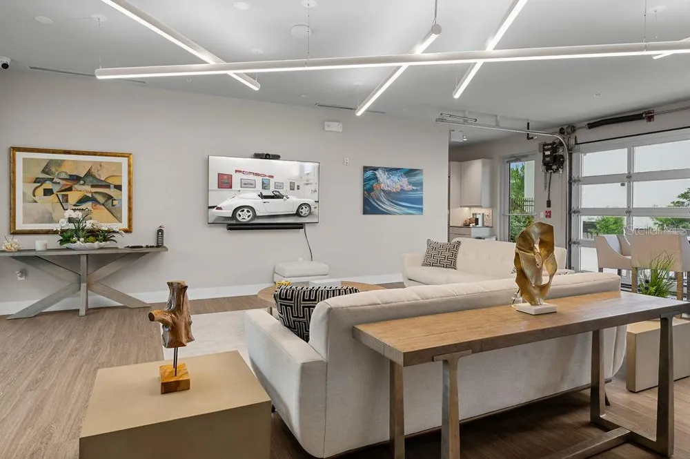 5431 COMMUNICATIONS PARKWAY #29 Lakewood Ranch, FL 34240
