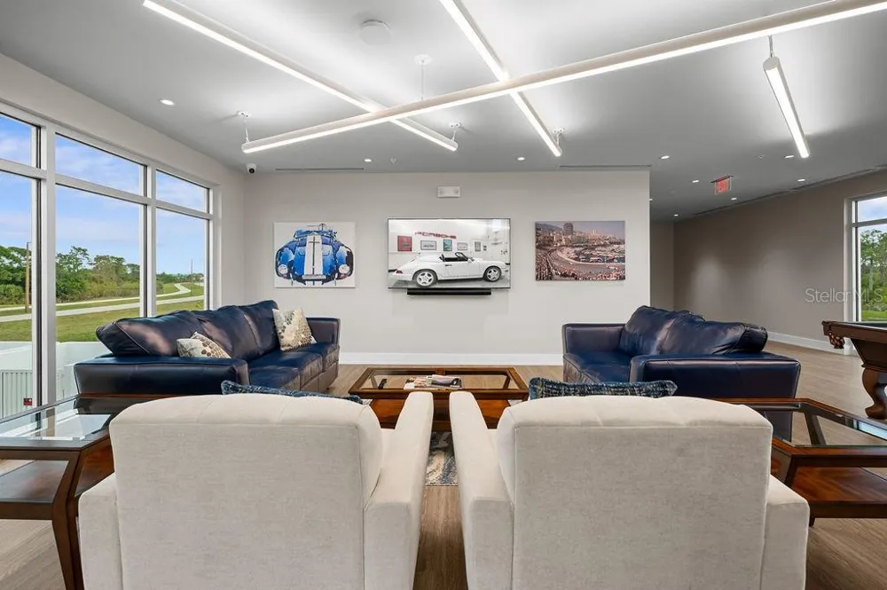 5431 COMMUNICATIONS PARKWAY #29 Lakewood Ranch, FL 34240