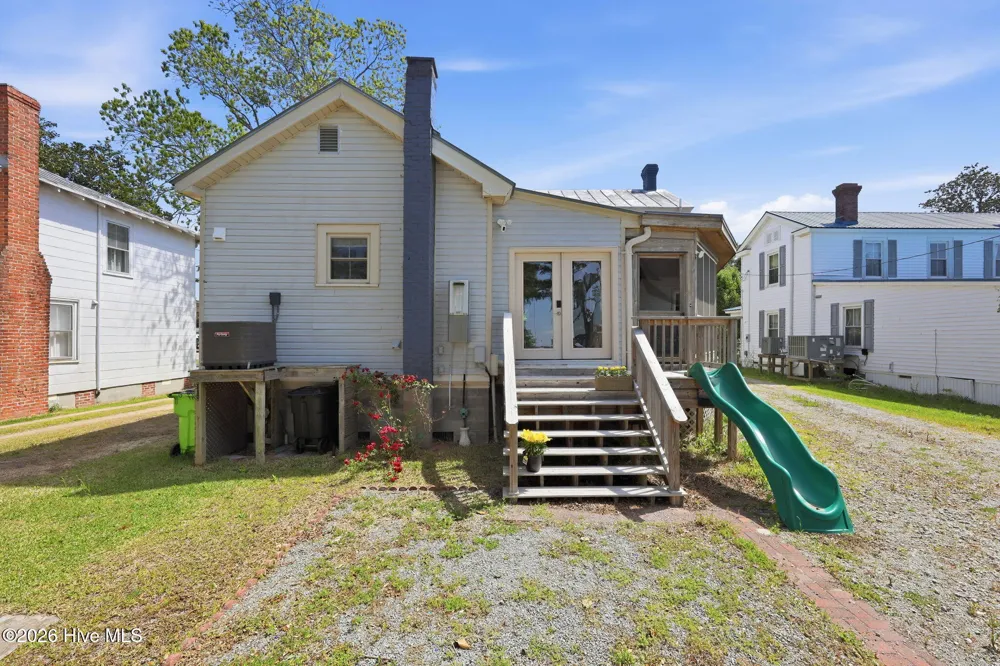 525 A STREET Bridgeton, NC 28519