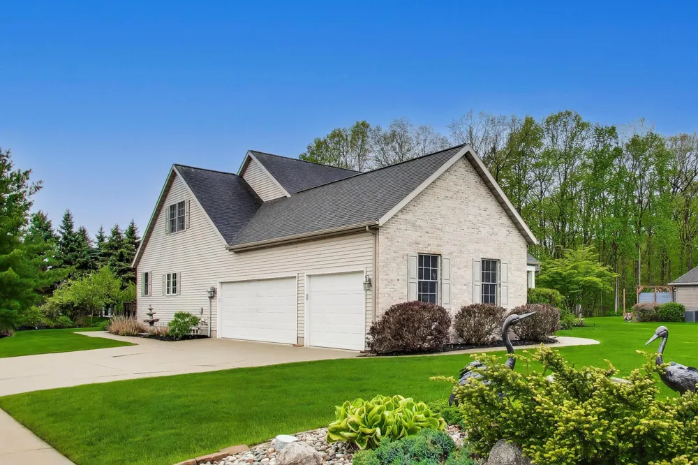 292 River Run Drive Royalton Township, MI 49085
