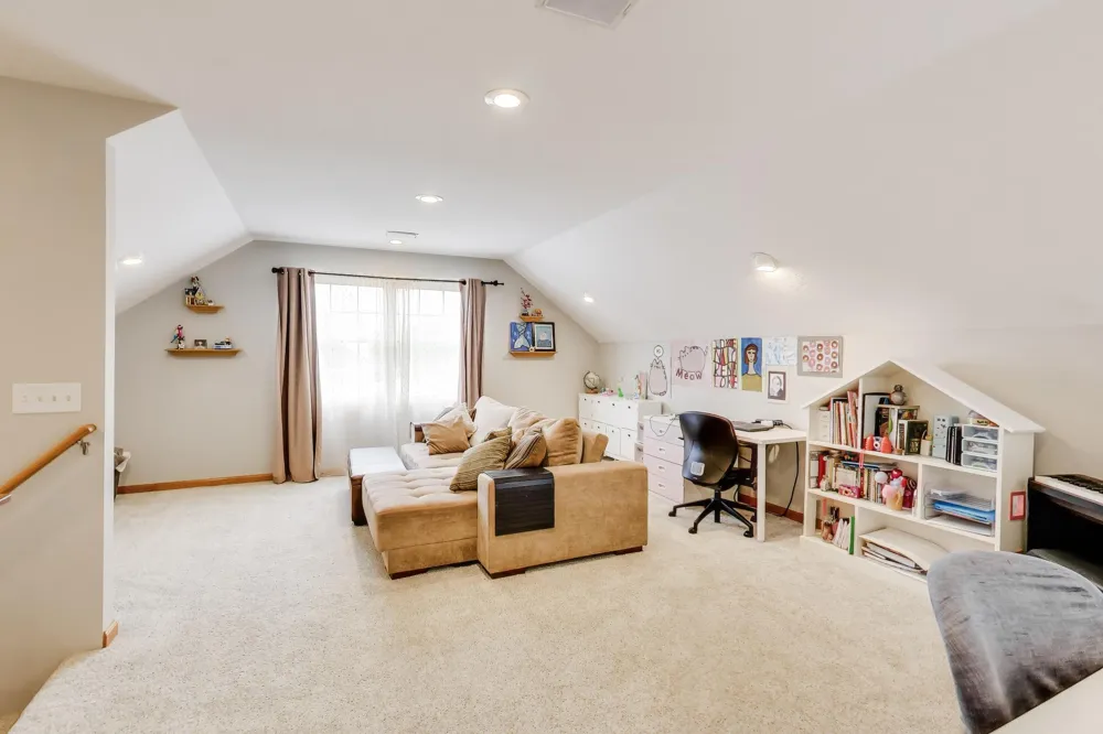 292 River Run Drive Royalton Township, MI 49085