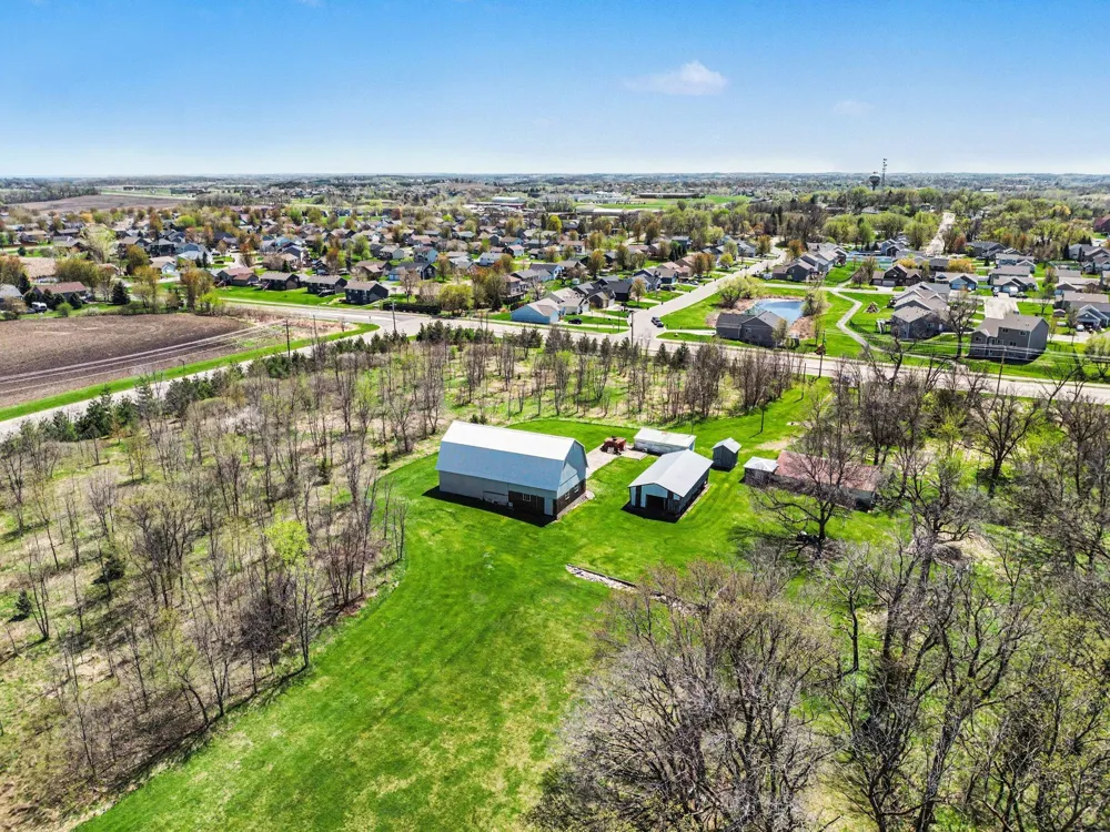 8071 70th Street W Lonsdale, MN 55046
