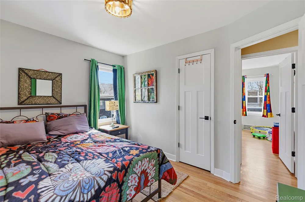 2193 Cambridge Road Berkley City, MI 48072