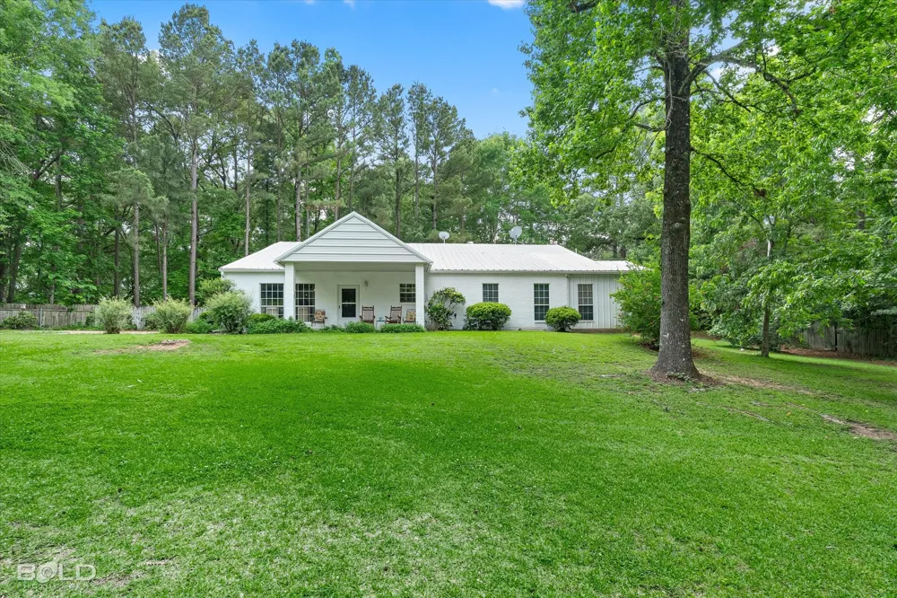 120 Gray Circle Benton, LA 71006