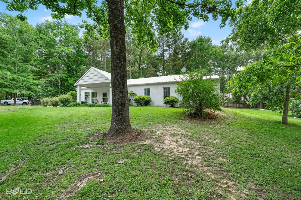 120 Gray Circle Benton, LA 71006