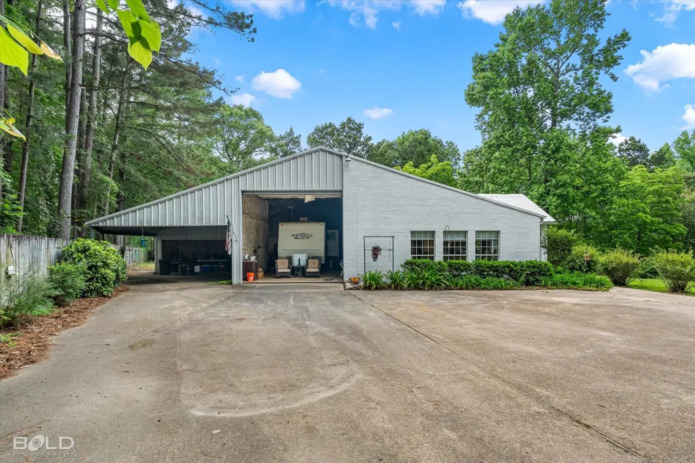 120 Gray Circle Benton, LA 71006