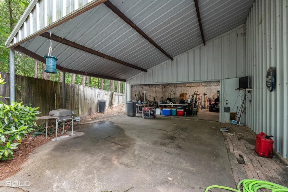 120 Gray Circle Benton, LA 71006