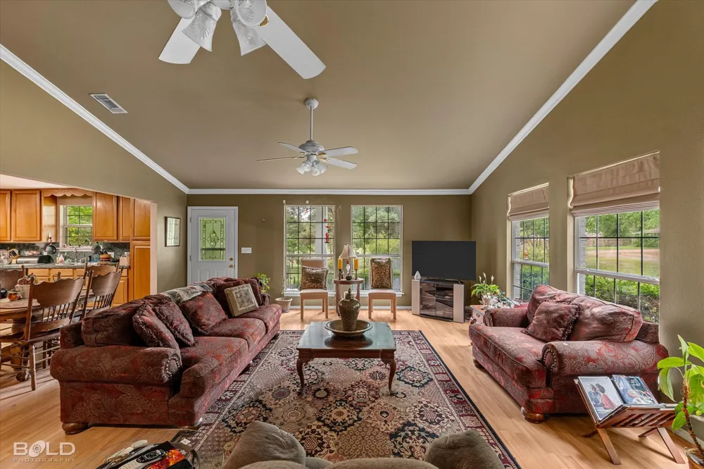 120 Gray Circle Benton, LA 71006