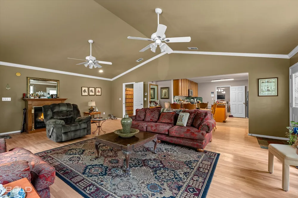 120 Gray Circle Benton, LA 71006