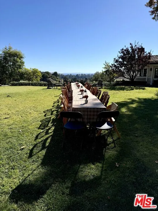 1267 Villa Woods Drive Pacific Palisades, CA 90272