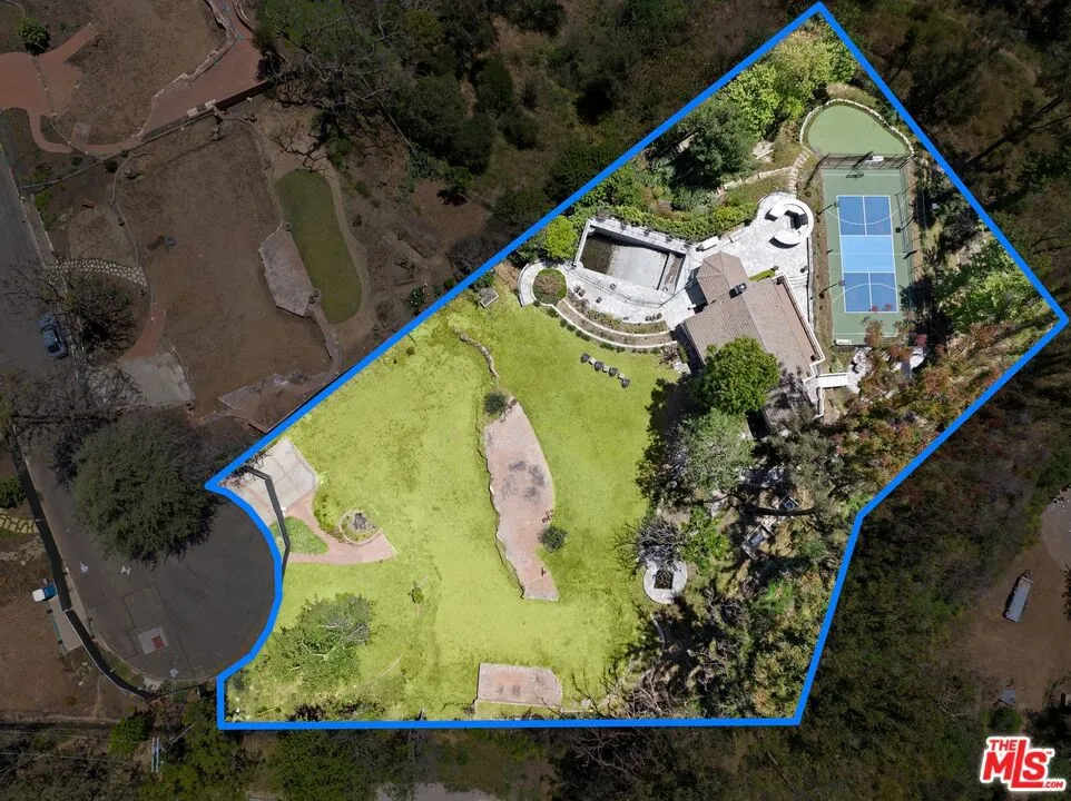 1267 Villa Woods Drive Pacific Palisades, CA 90272