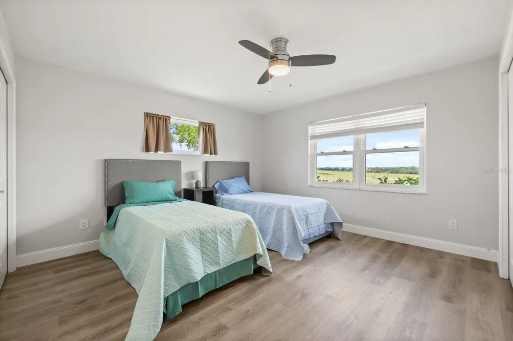 37153 COUNTY ROAD 452 Grand Island, FL 32735