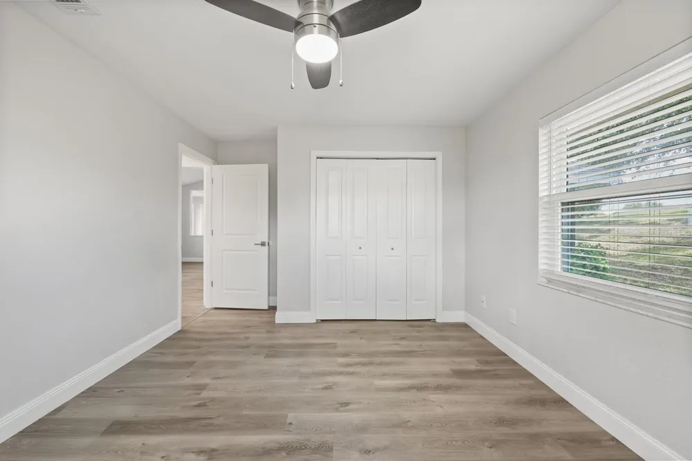 37153 COUNTY ROAD 452 Grand Island, FL 32735