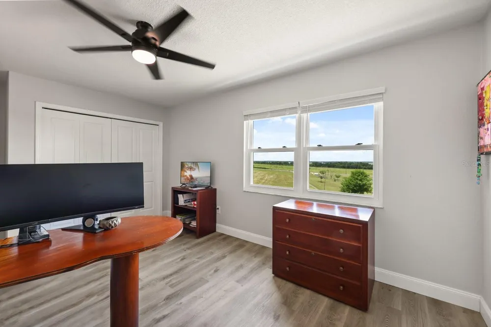 37153 COUNTY ROAD 452 Grand Island, FL 32735