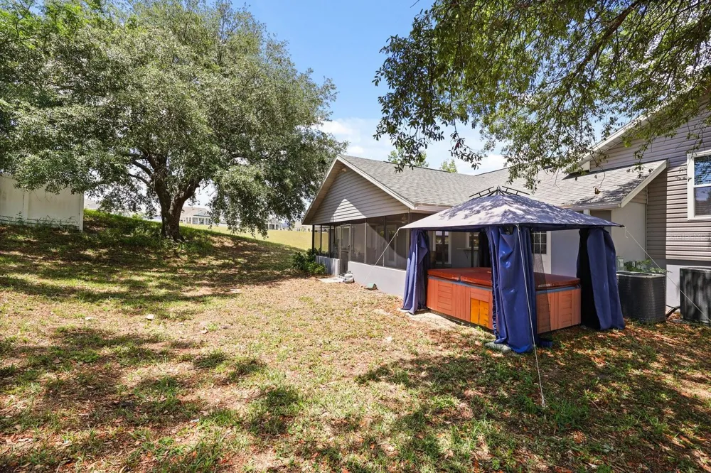 37153 COUNTY ROAD 452 Grand Island, FL 32735