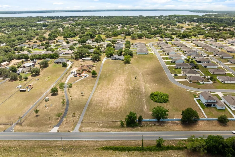 37153 COUNTY ROAD 452 Grand Island, FL 32735
