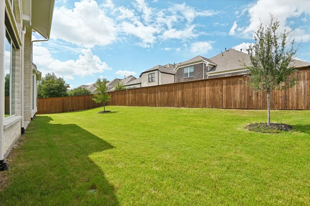 925 Oglethorpe Lane Savannah, TX 76227