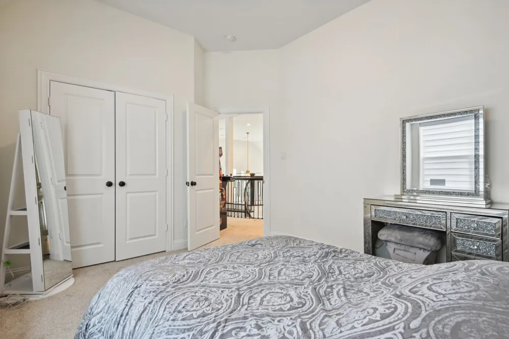 925 Oglethorpe Lane Savannah, TX 76227