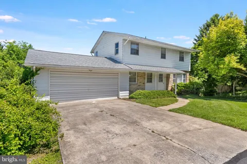 355 POINTFIELD DRIVE