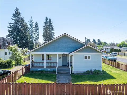 928 W Cherry Street