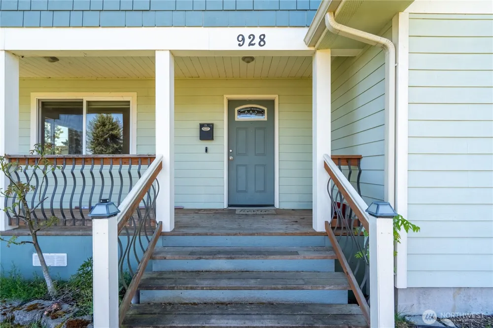 928 W Cherry Street Centralia, WA 98531