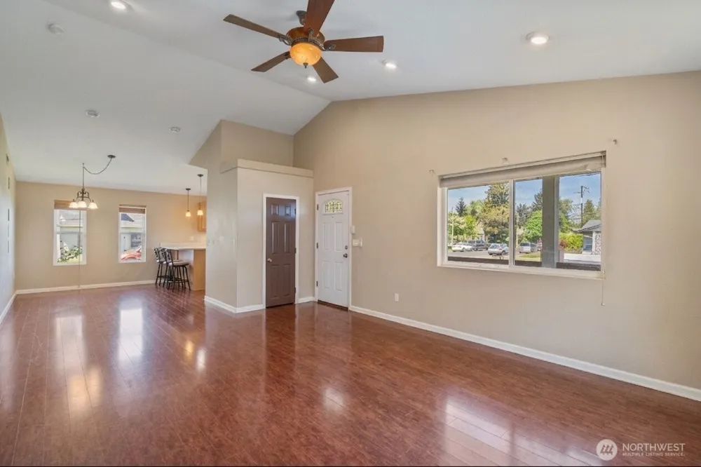928 W Cherry Street Centralia, WA 98531