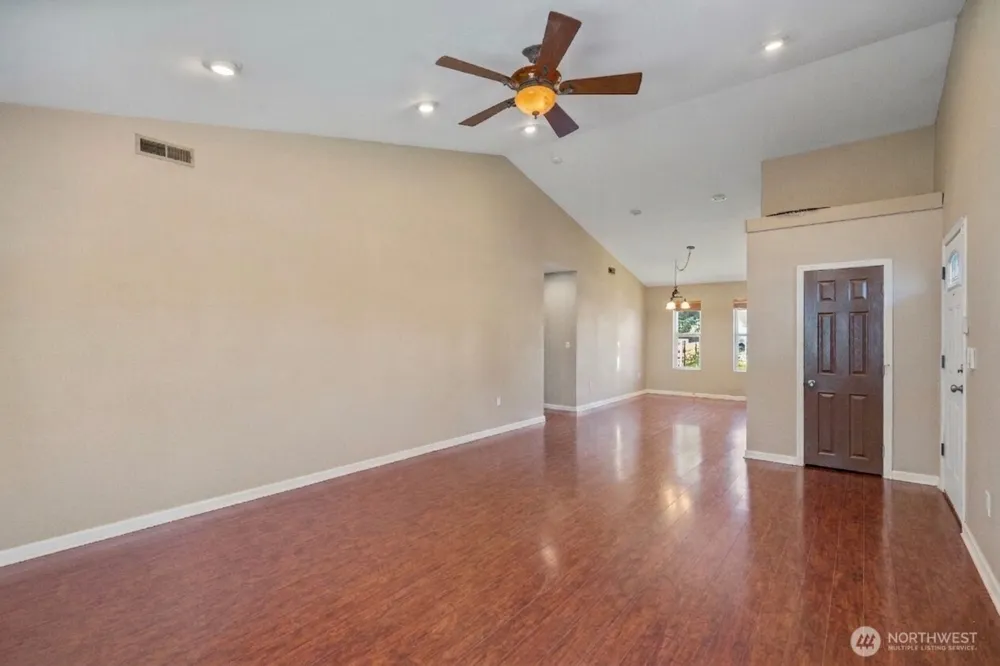 928 W Cherry Street Centralia, WA 98531