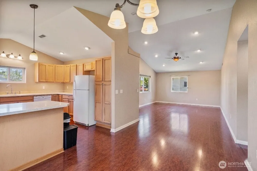 928 W Cherry Street Centralia, WA 98531