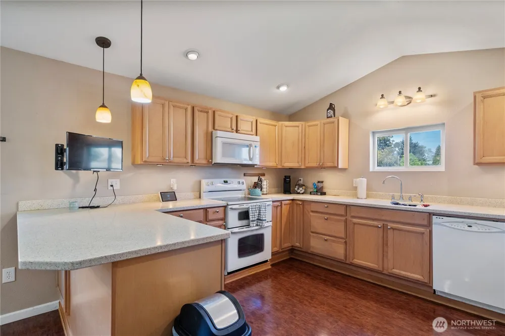 928 W Cherry Street Centralia, WA 98531