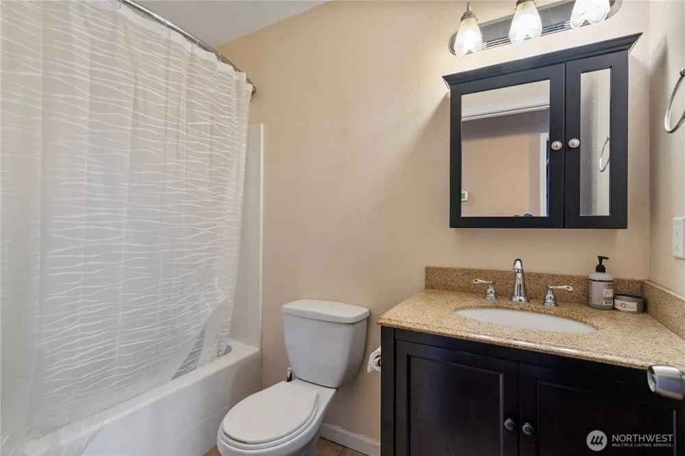928 W Cherry Street Centralia, WA 98531