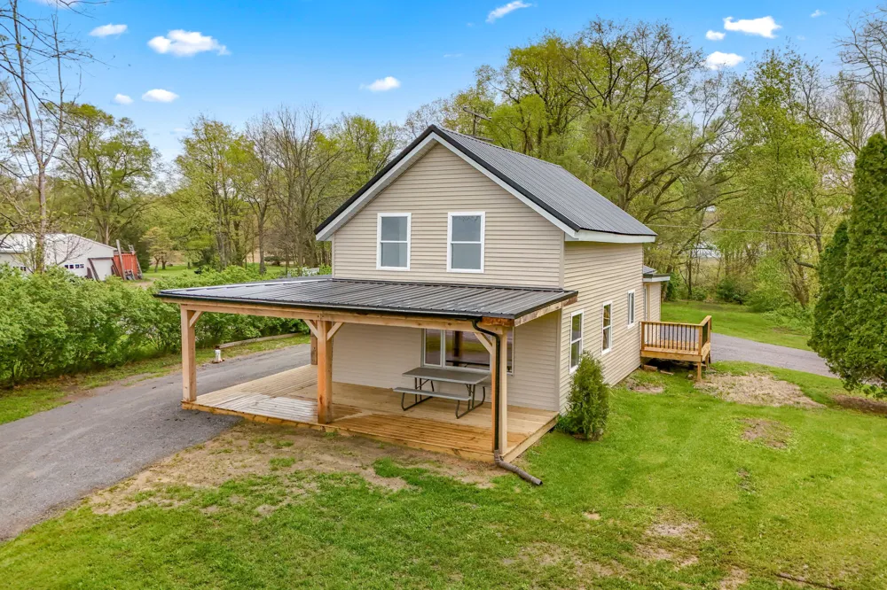 68505 Sweet Lake Road Sturgis, MI 49091