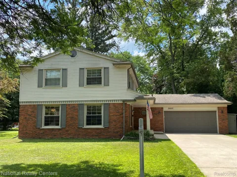 35037 Ellen Court