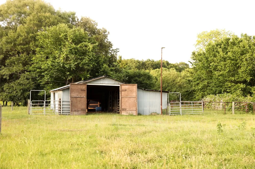 213 County Road 2320 Telephone, TX 75488