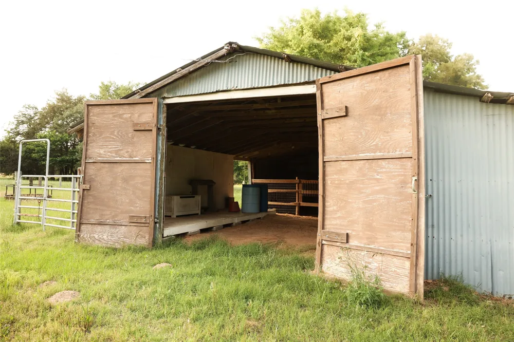 213 County Road 2320 Telephone, TX 75488