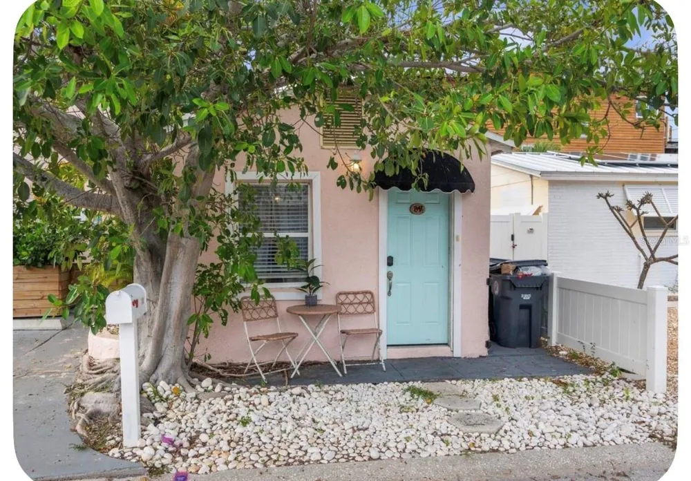 106 E BAY DRIVE Treasure Island, FL 33706