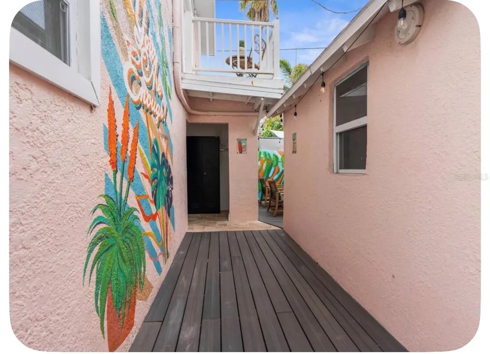 106 E BAY DRIVE Treasure Island, FL 33706
