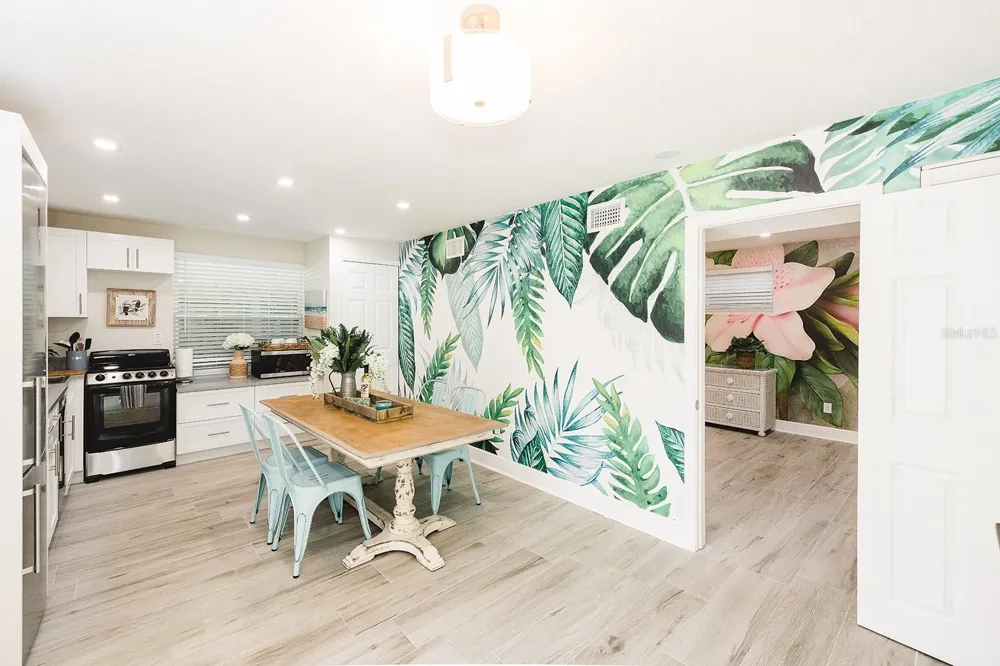 106 E BAY DRIVE Treasure Island, FL 33706