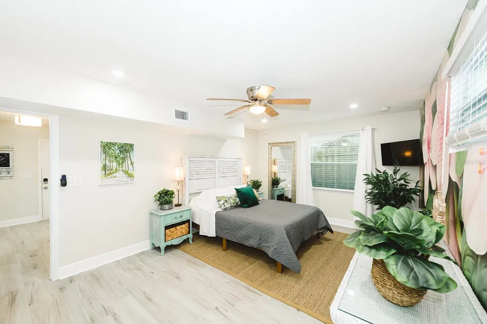 106 E BAY DRIVE Treasure Island, FL 33706