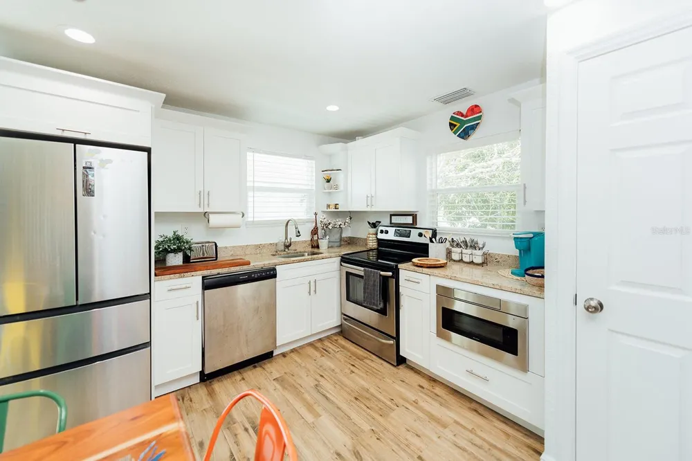 106 E BAY DRIVE Treasure Island, FL 33706
