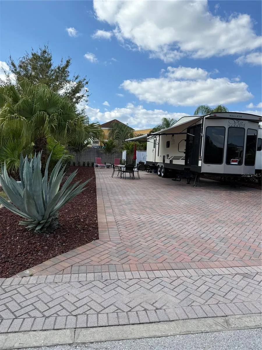 6731 AMANDA VISTA CIRCLE Land O Lakes, FL 34637