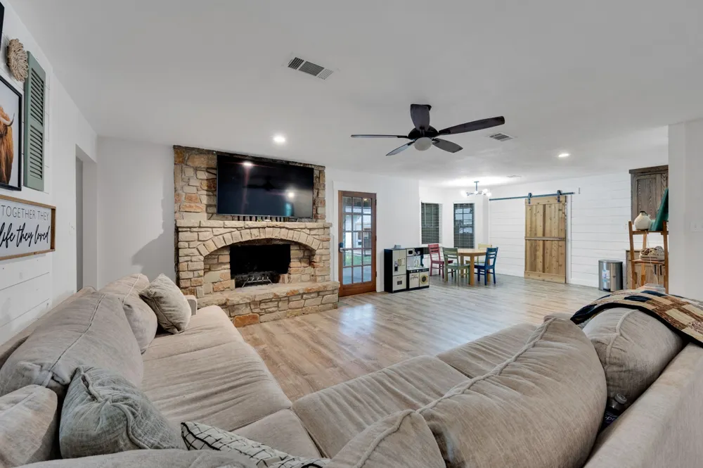 505 Trice Street Maypearl, TX 76064